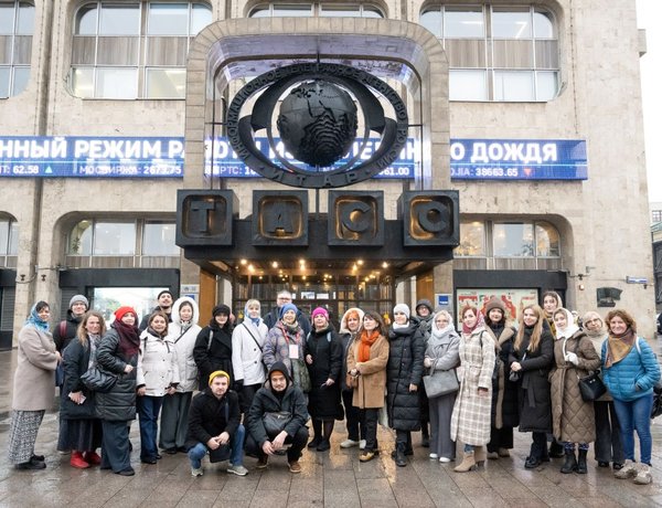 001_DUX_5810-Molchanovsky-Alexei